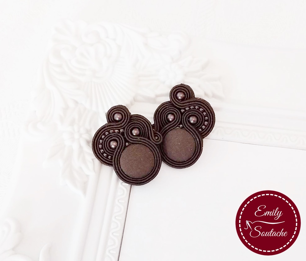 csokoládé barna beszúrós sujtás fülbevaló elegáns egyszínű