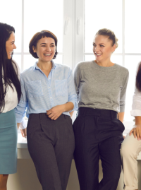 Irodai ékszerek egy rövid Dress Code kisokossal